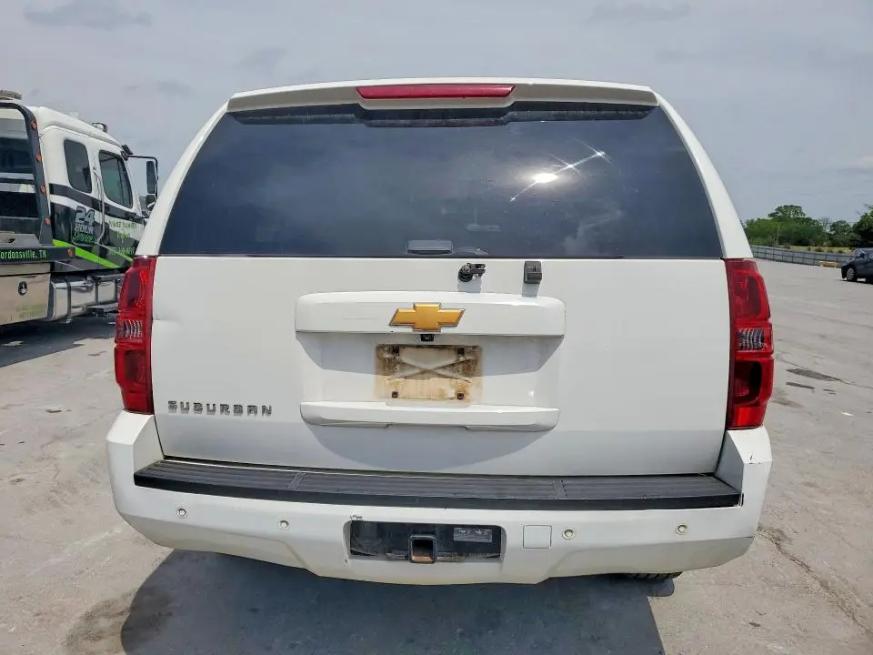 2013 CHEVROLET SUBURBAN K1500 LT  