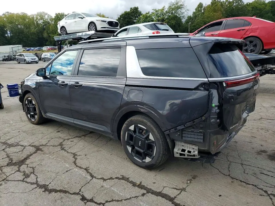 2025 KIA CARNIVAL EX  