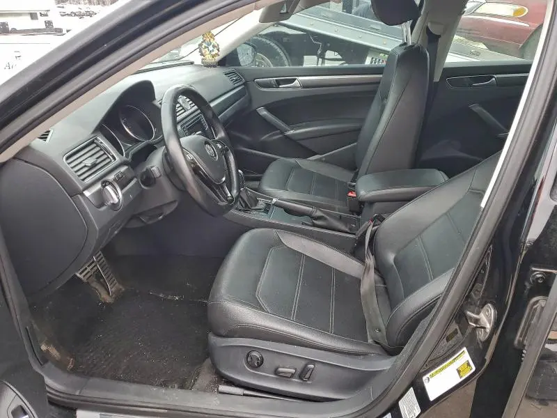 2016 VOLKSWAGEN PASSAT S  