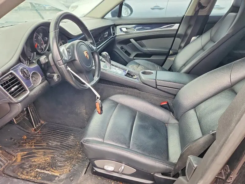 2011 PORSCHE PANAMERA 2  