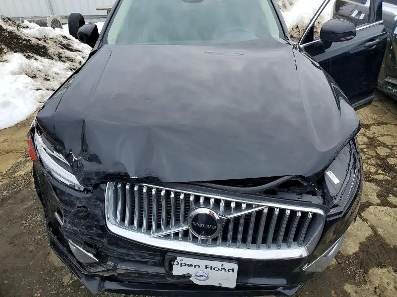 2023 VOLVO XC90 PLUS  