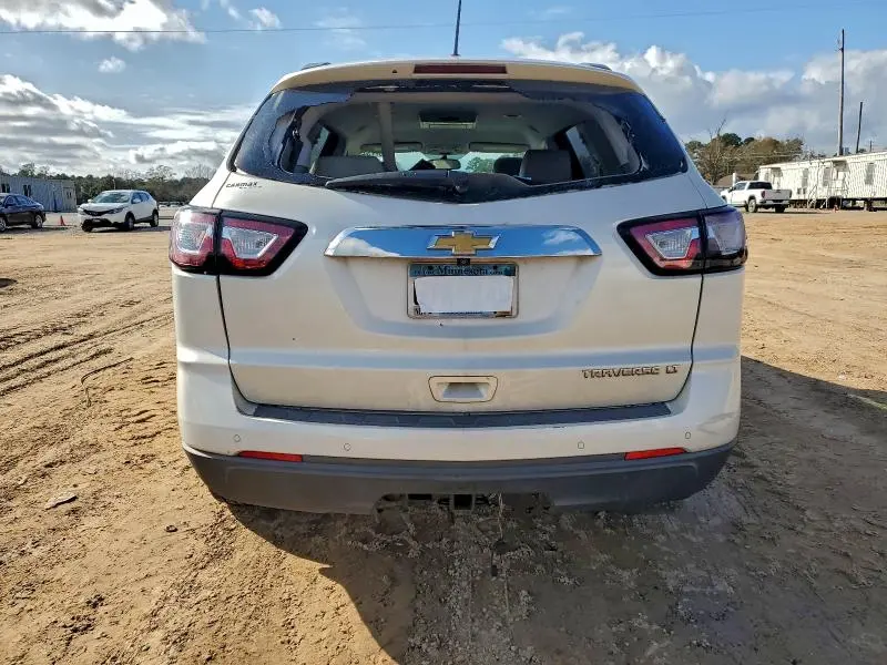 2015 CHEVROLET TRAVERSE LT  