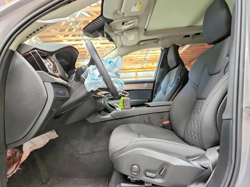 2026 VOLVO XC90 PLUS  