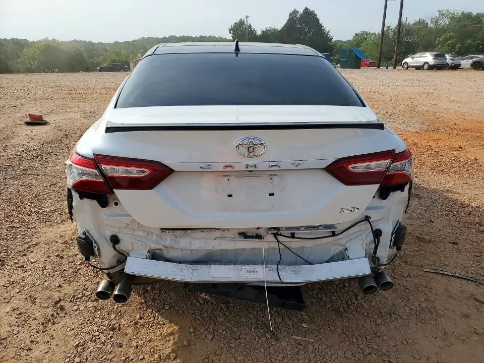 2020 TOYOTA CAMRY XSE  
