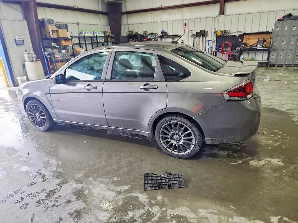 2010 FORD FOCUS SES  
