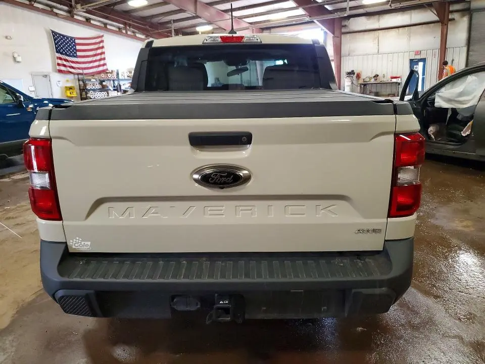 2024 FORD MAVERICK XLT  