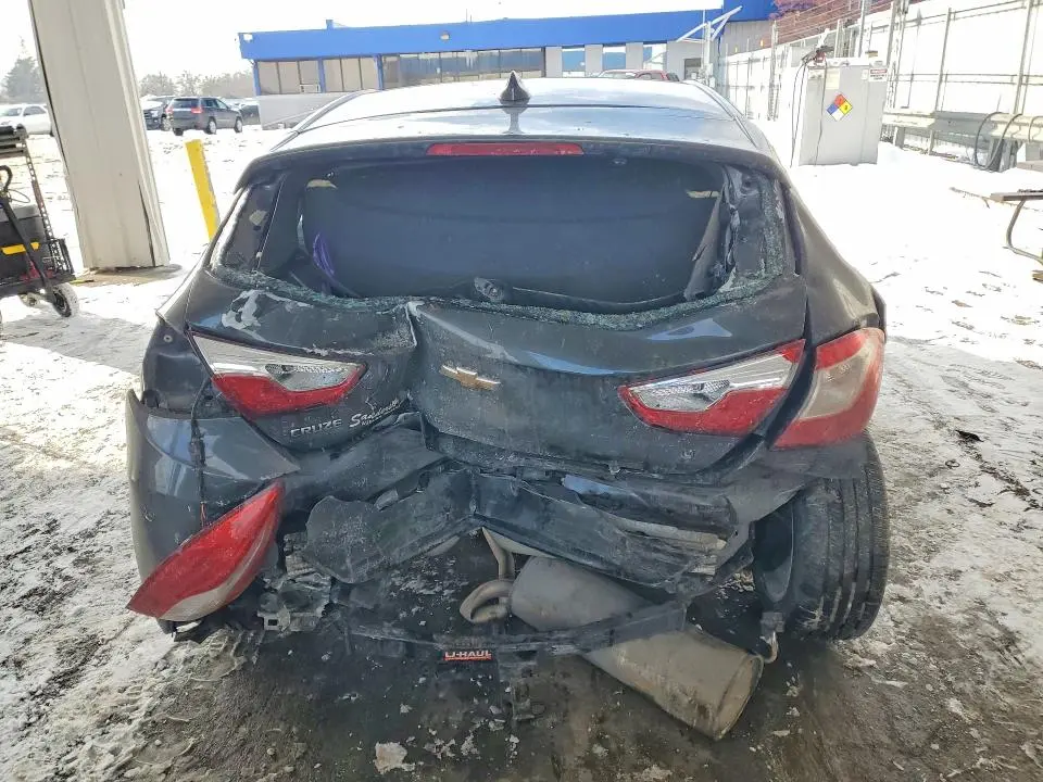 2019 CHEVROLET CRUZE LT  