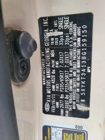 2011 KIA SORENTO BASE  