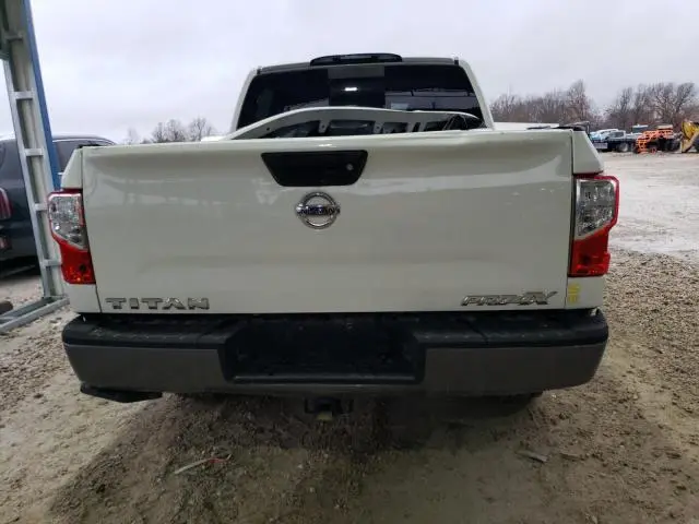 2018 NISSAN TITAN SV  
