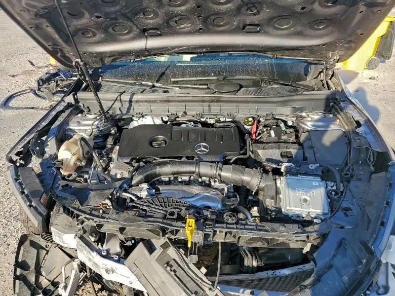 2021 MERCEDES-BENZ GLB 250  