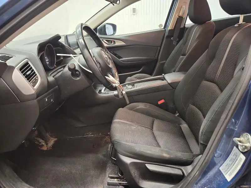 2018 MAZDA 3 GS  