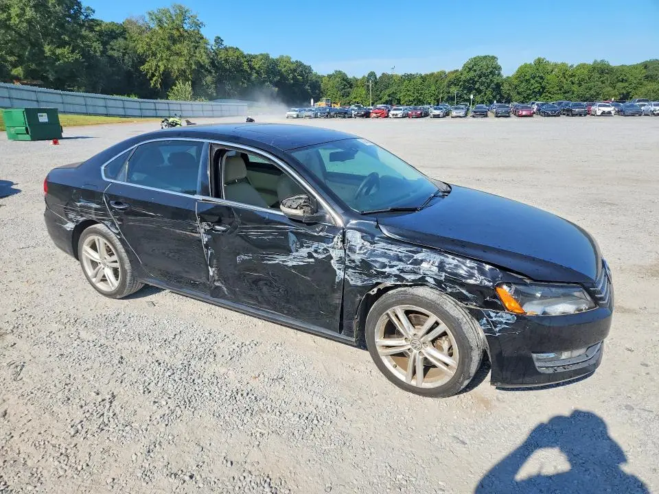 2014 VOLKSWAGEN PASSAT SE  