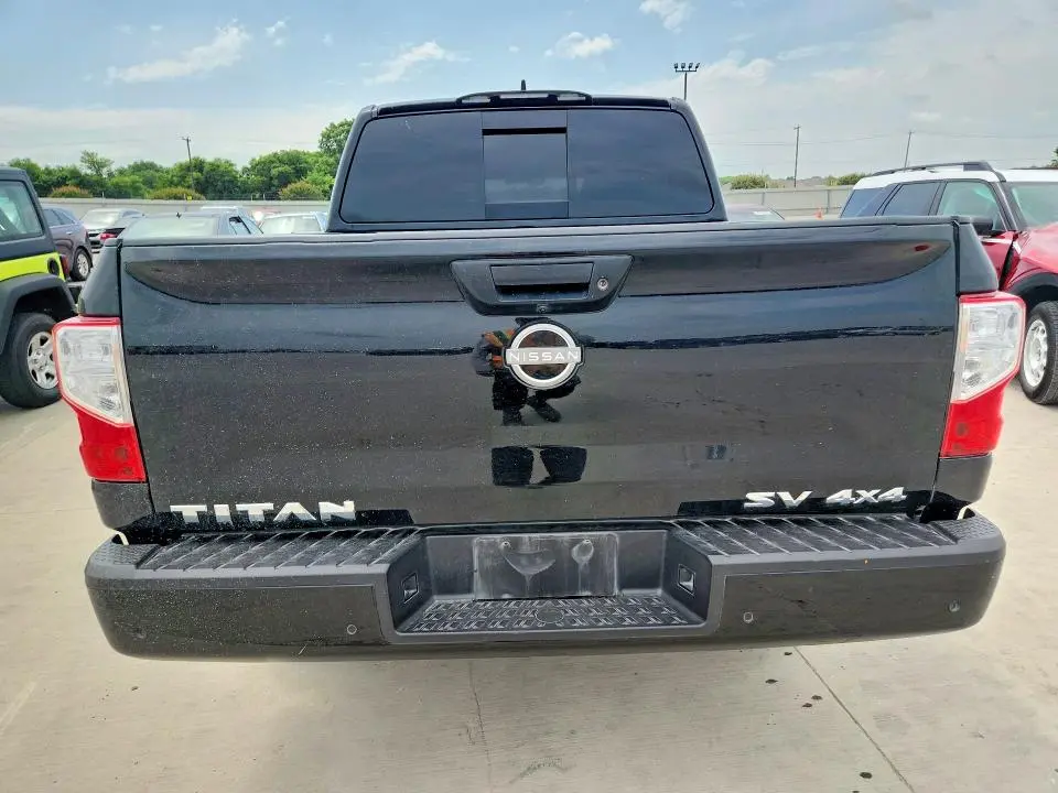 2023 NISSAN TITAN S  