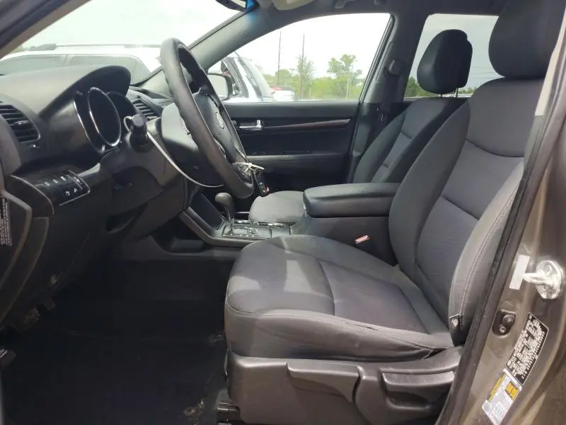 2012 KIA SORENTO LX  