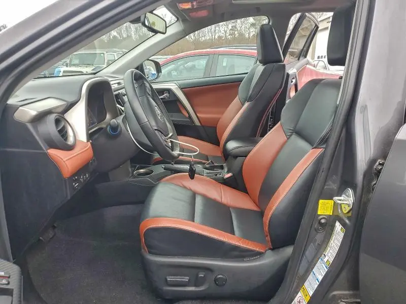 2015 TOYOTA RAV4 LIMITED  