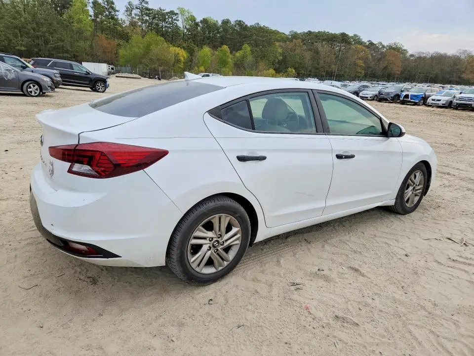 2019 HYUNDAI ELANTRA SEL  