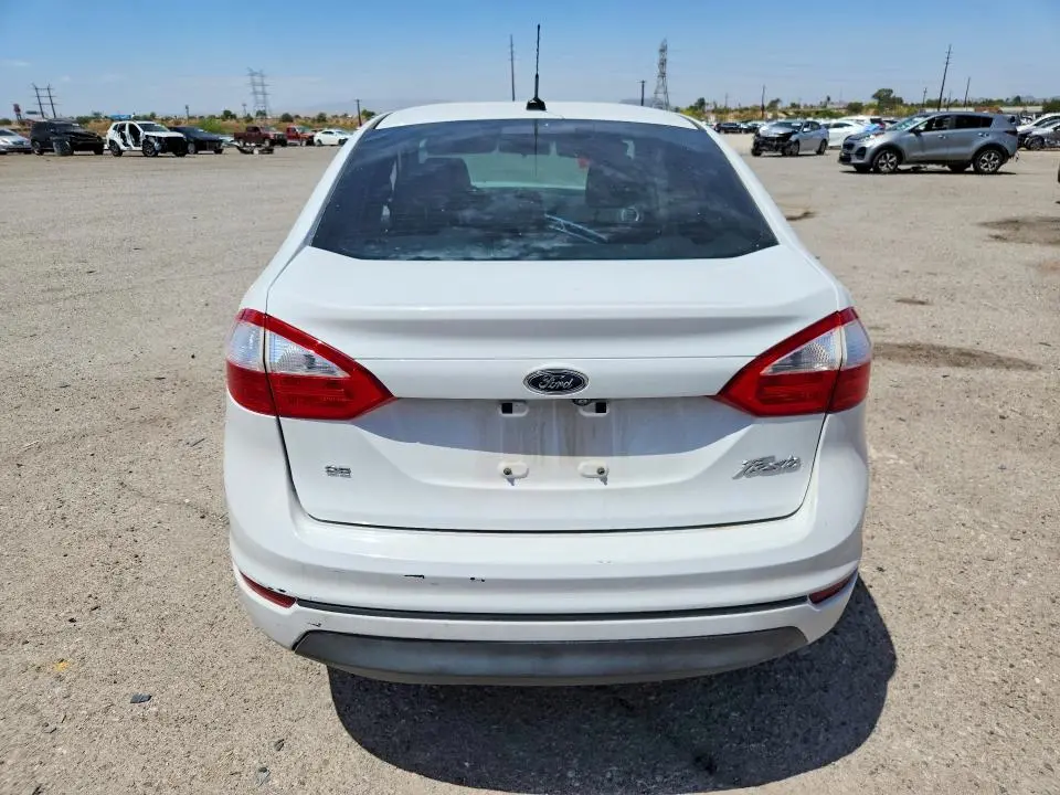 2018 FORD FIESTA SE  