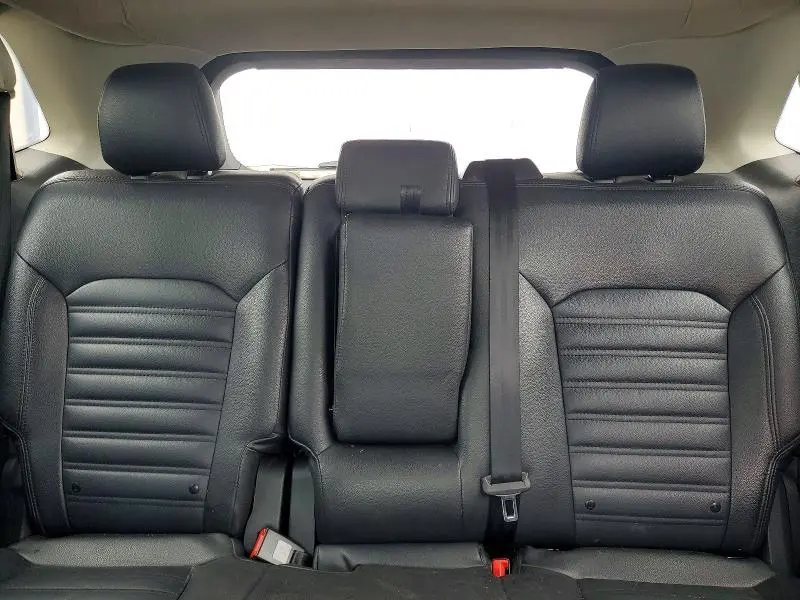 2022 FORD EDGE SE  
