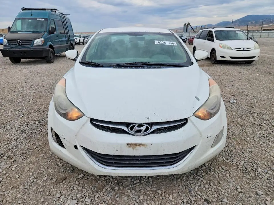 2012 HYUNDAI ELANTRA GLS  