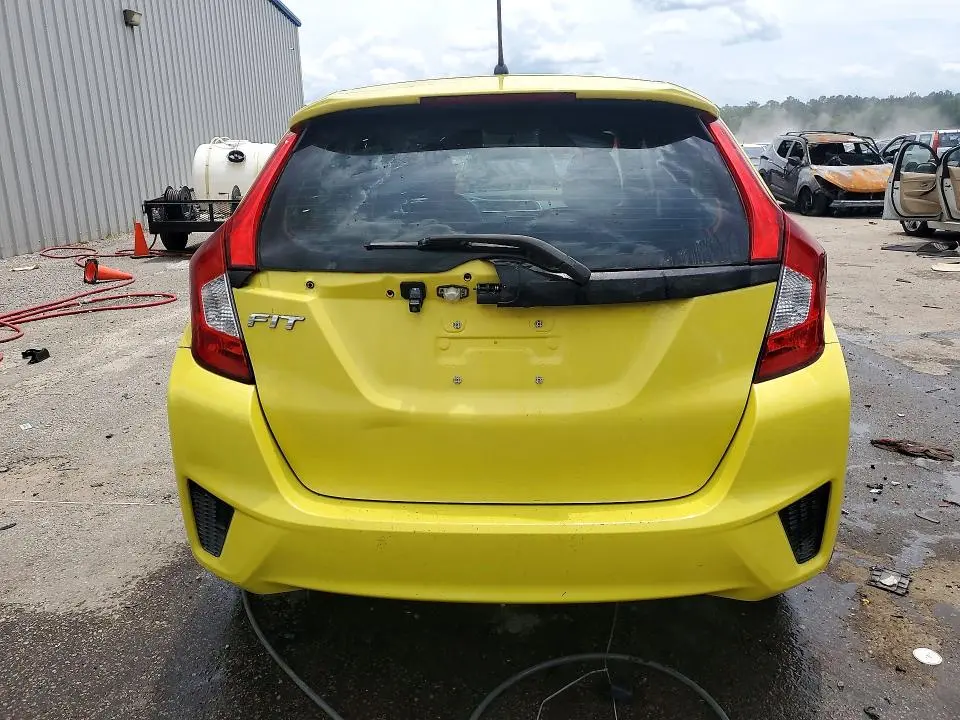 2016 HONDA FIT LX  