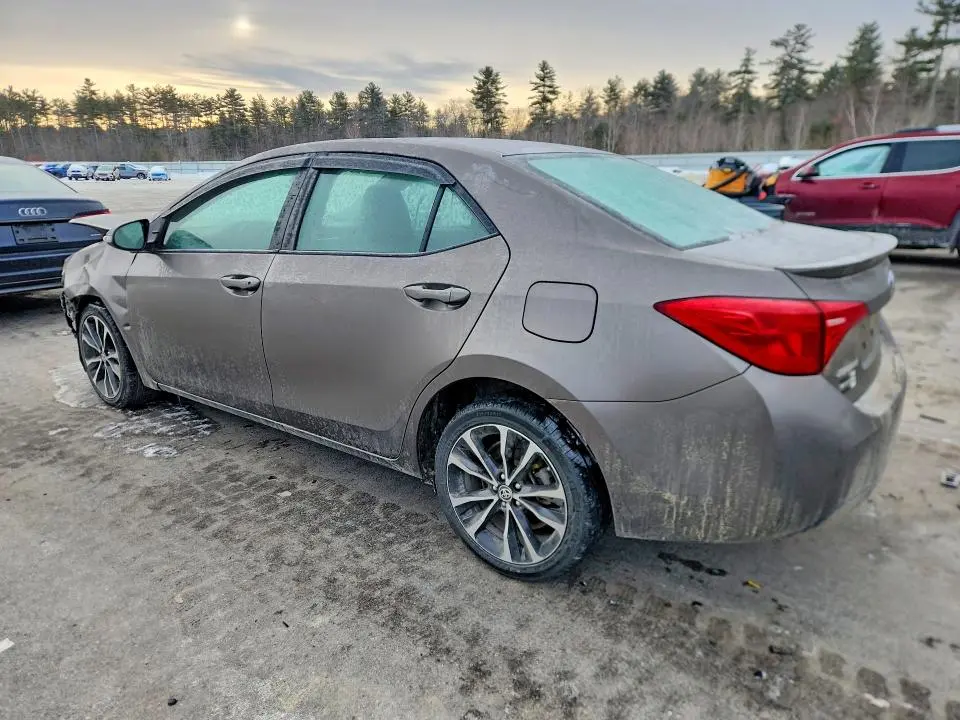 2019 TOYOTA COROLLA SE  