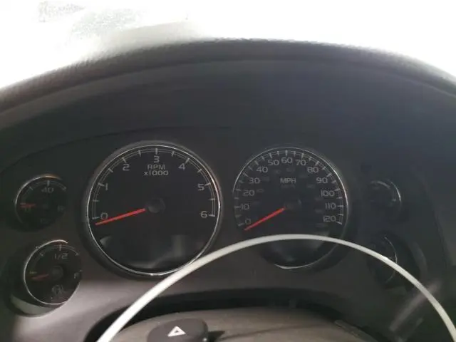 2011 CHEVROLET SUBURBAN K1500 LT  