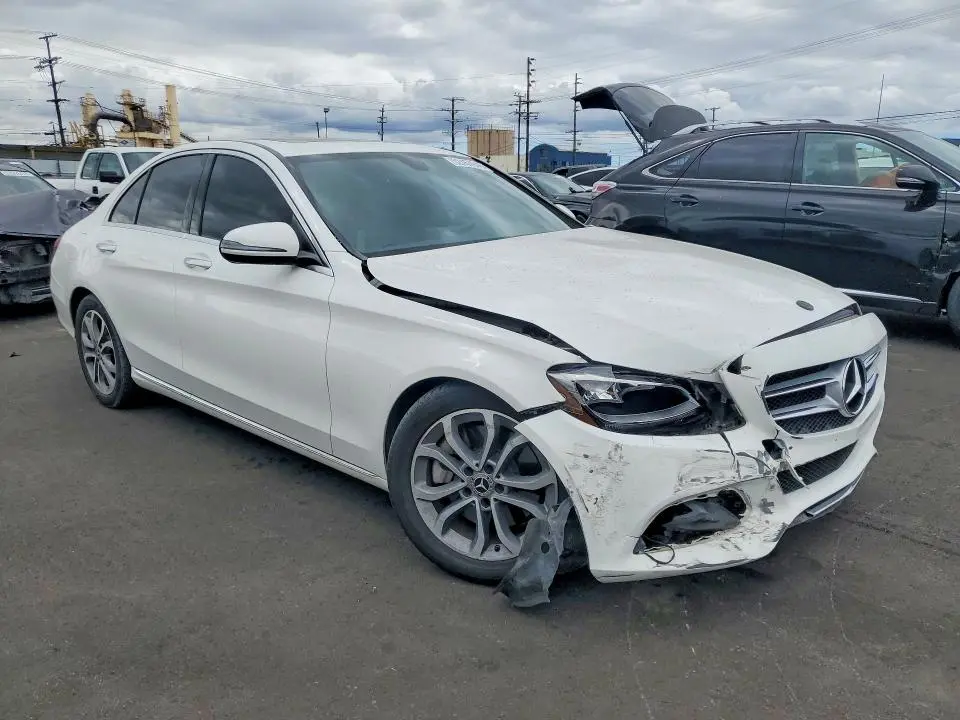 2018 MERCEDES-BENZ C 300  