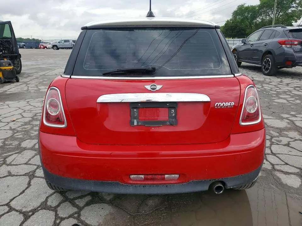 2012 MINI COOPER   
