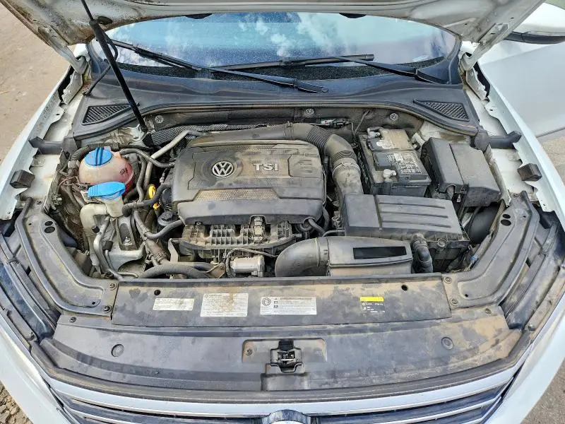 2017 VOLKSWAGEN PASSAT SE  