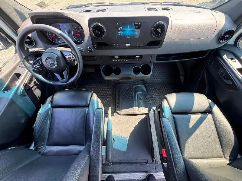 2024 MERCEDES-BENZ SPRINTER 2500  