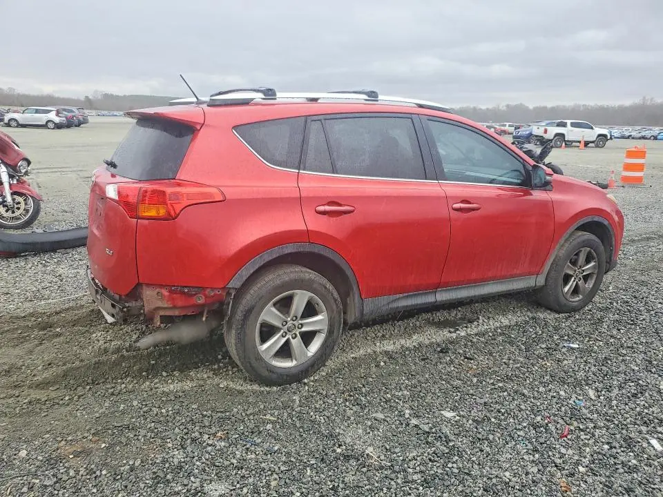 2015 TOYOTA RAV4 XLE  