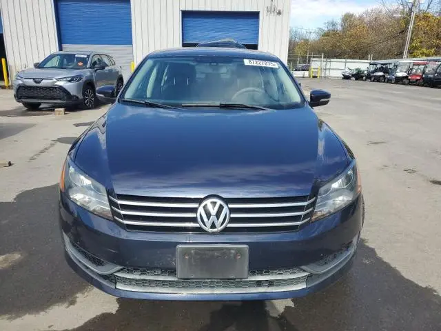 2013 VOLKSWAGEN PASSAT S  