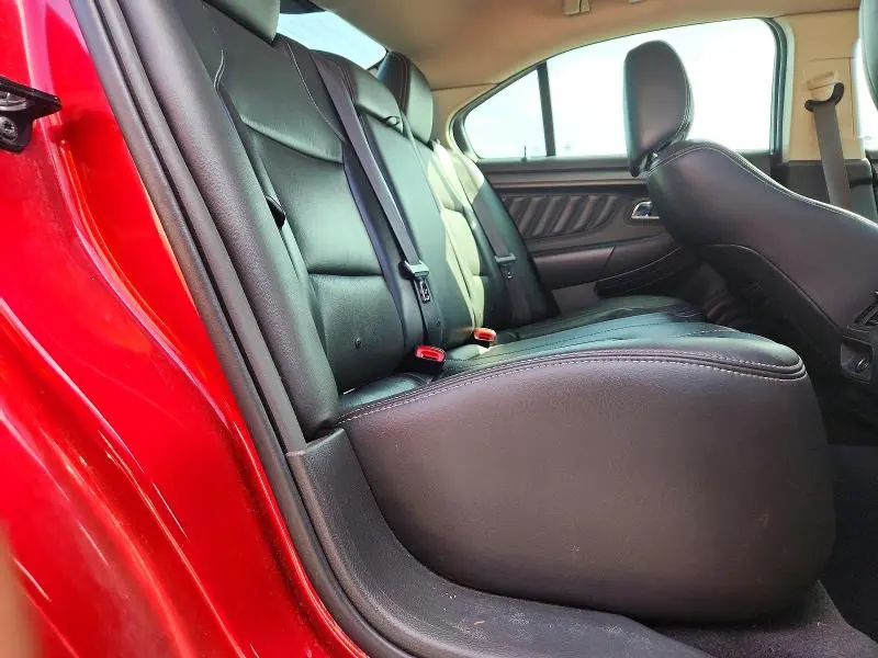 2011 FORD TAURUS SEL  
