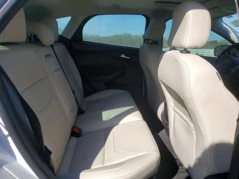 2016 FORD FOCUS TITANIUM  