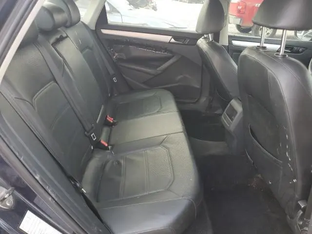 2012 VOLKSWAGEN PASSAT SE  