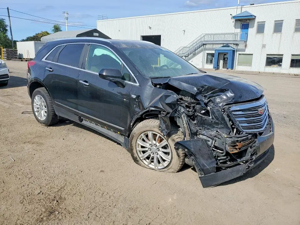 2017 CADILLAC XT5   