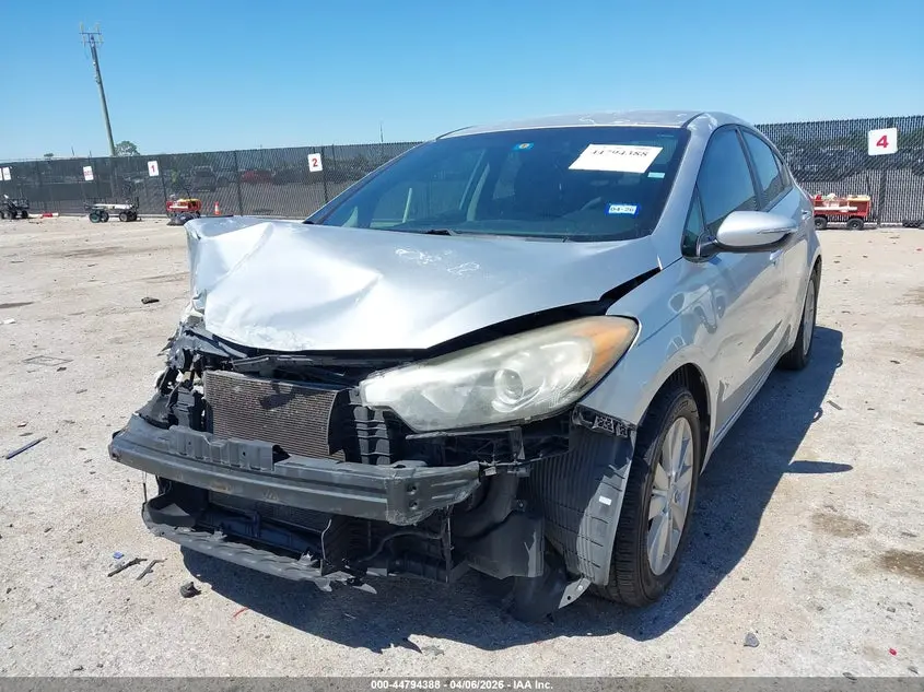 2014 KIA FORTE LX