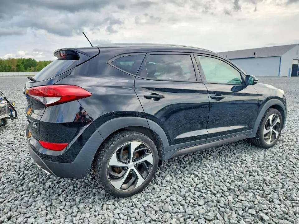 2016 HYUNDAI TUCSON SPORT  