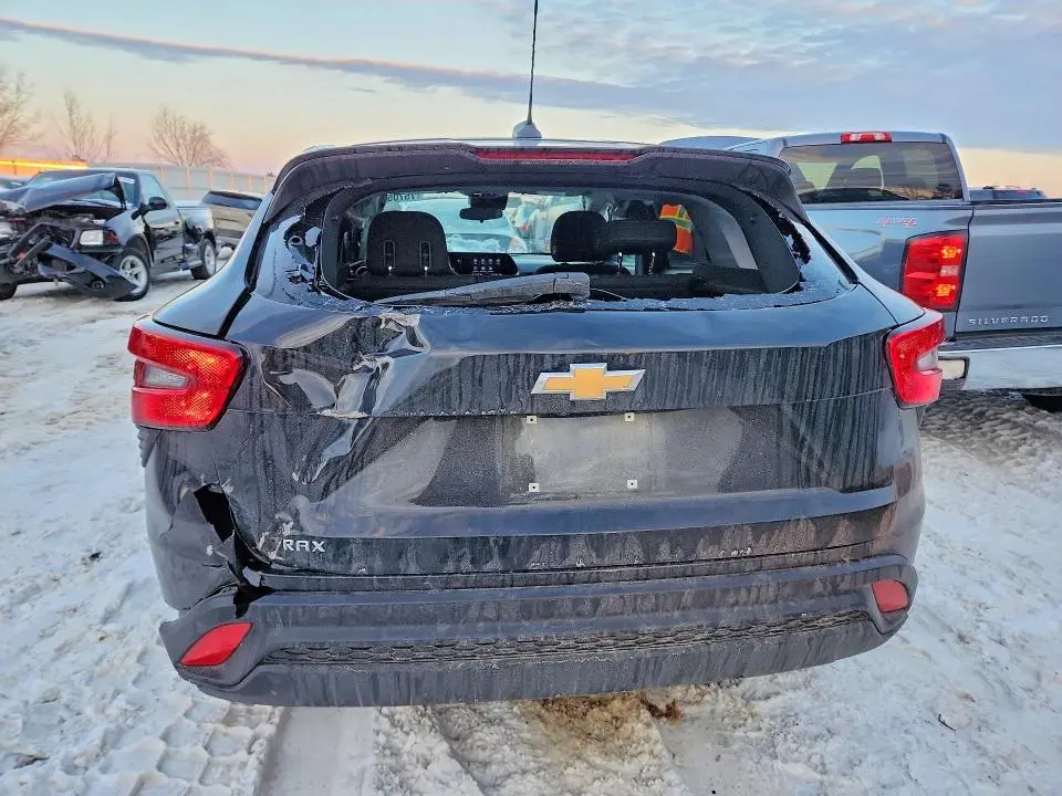 2024 CHEVROLET TRAX LS  