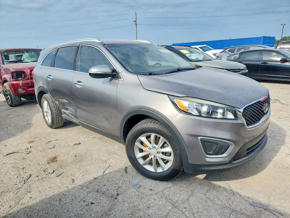 2016 KIA SORENTO LX  