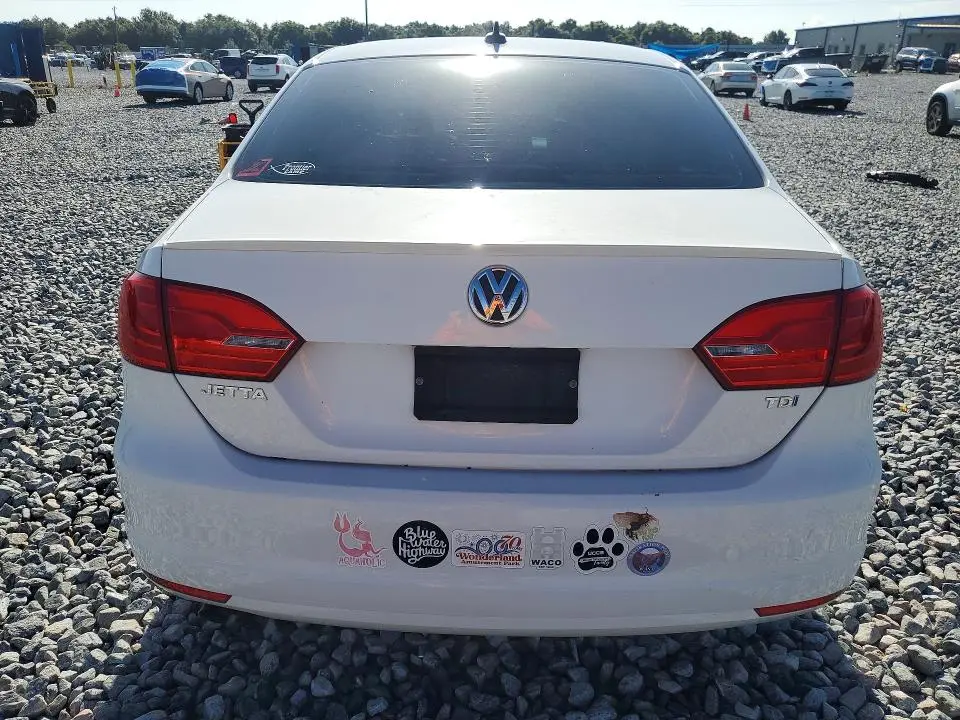 2012 VOLKSWAGEN JETTA TDI  