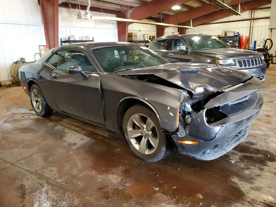 2022 DODGE CHALLENGER SXT  