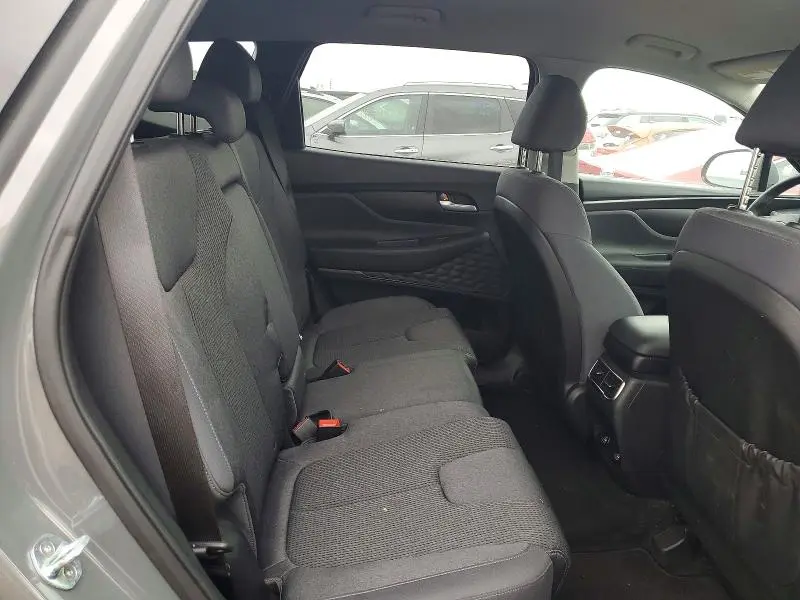 2022 HYUNDAI SANTA FE SE  