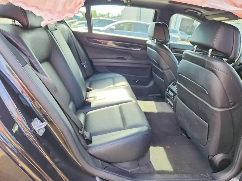 2014 BMW 750 LXI  
