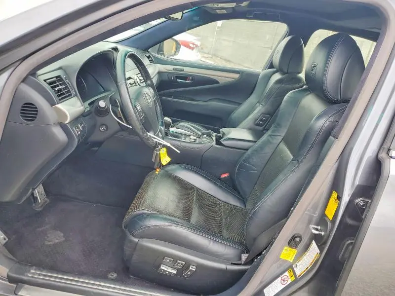 2013 LEXUS LS 460  
