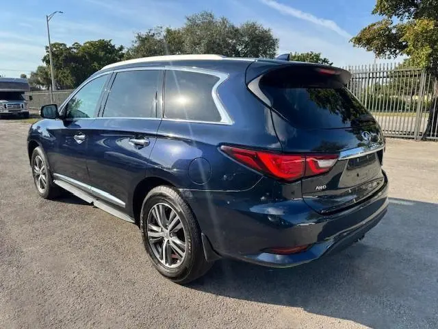 2019 INFINITI QX60 LUXE