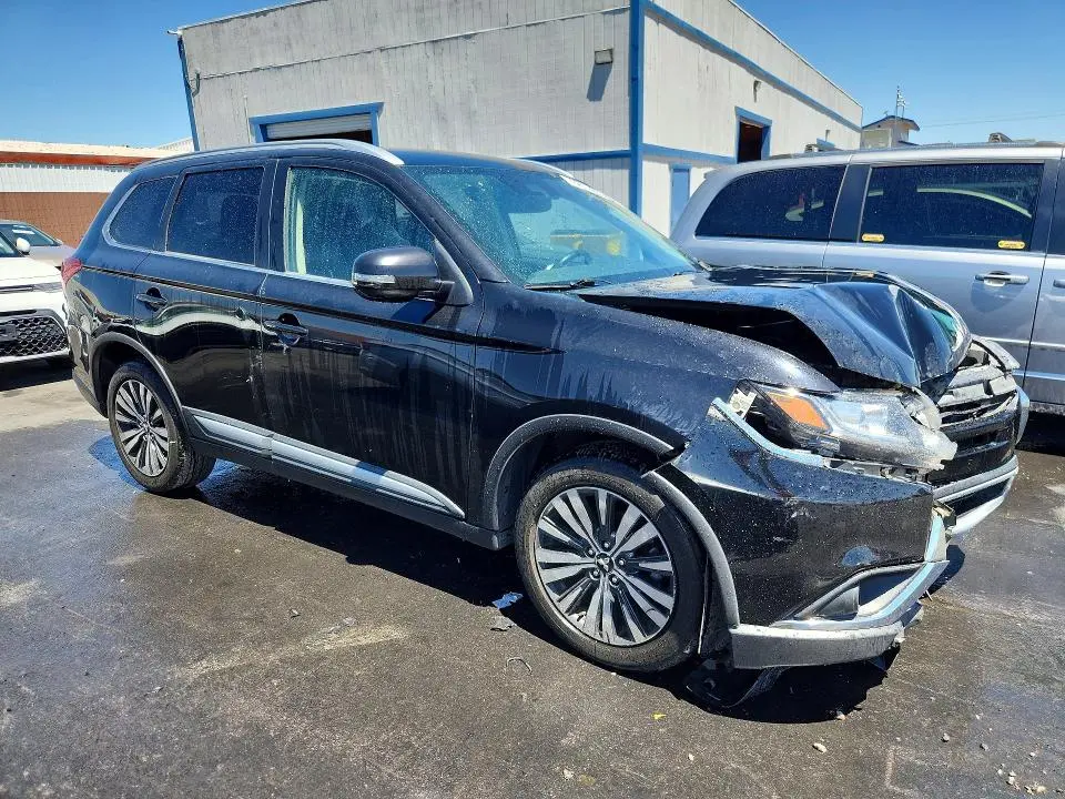 2020 MITSUBISHI OUTLANDER SE  