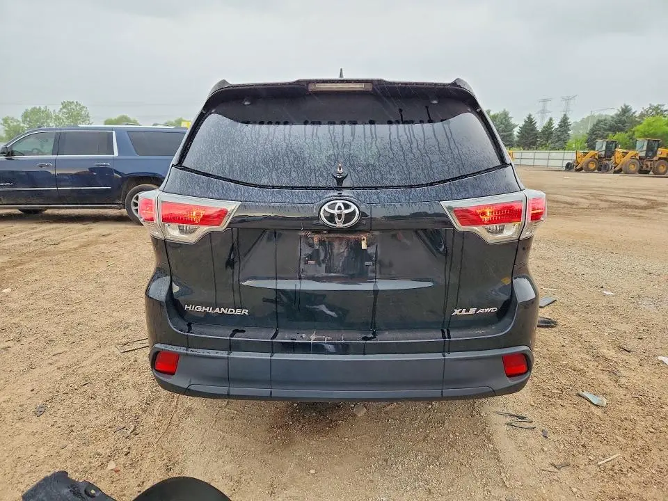 2014 TOYOTA HIGHLANDER XLE  