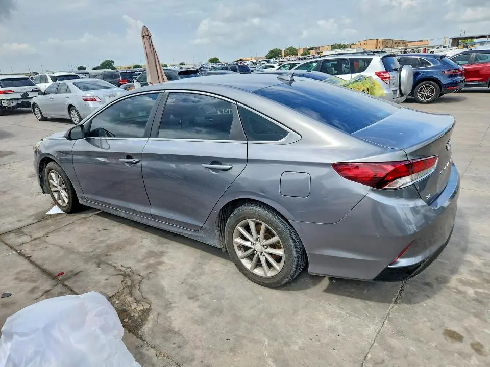 2018 HYUNDAI SONATA SE  