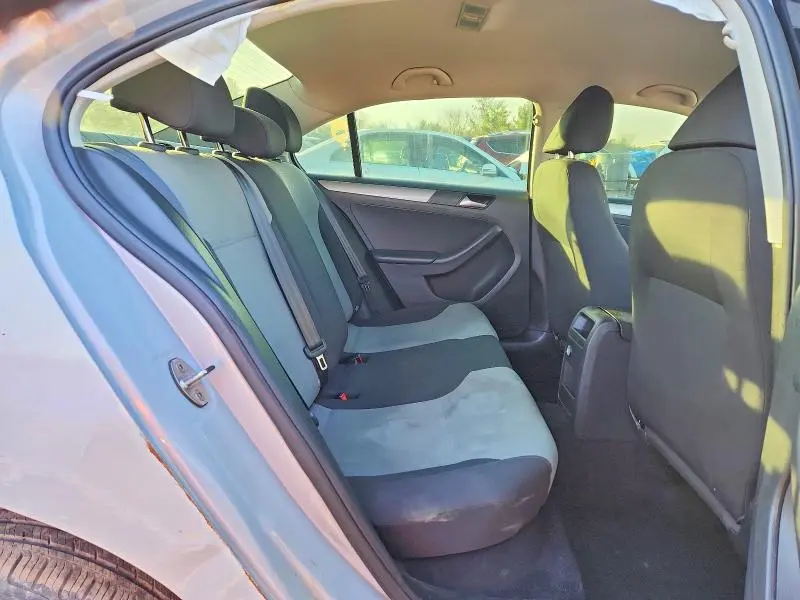 2018 VOLKSWAGEN JETTA S  